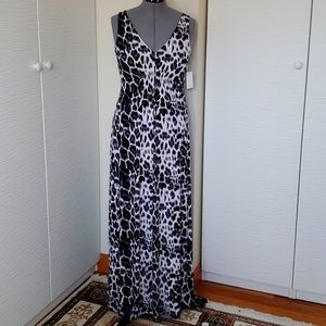Tahari Leopard Print Dress Size M. NWT